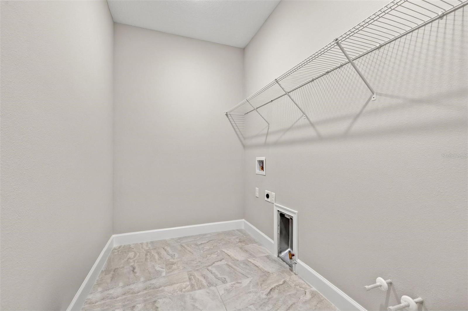 Image 16 of 21 For 3040 Formia Court