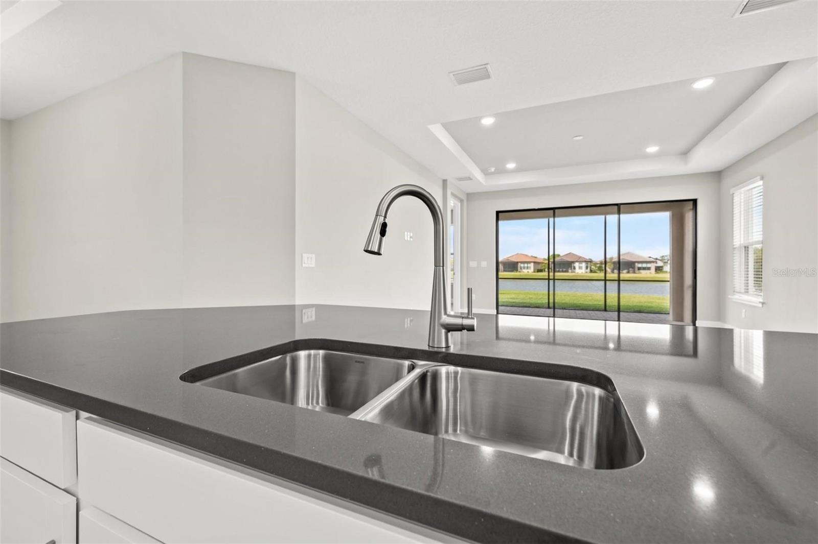 Image 6 of 21 For 3040 Formia Court