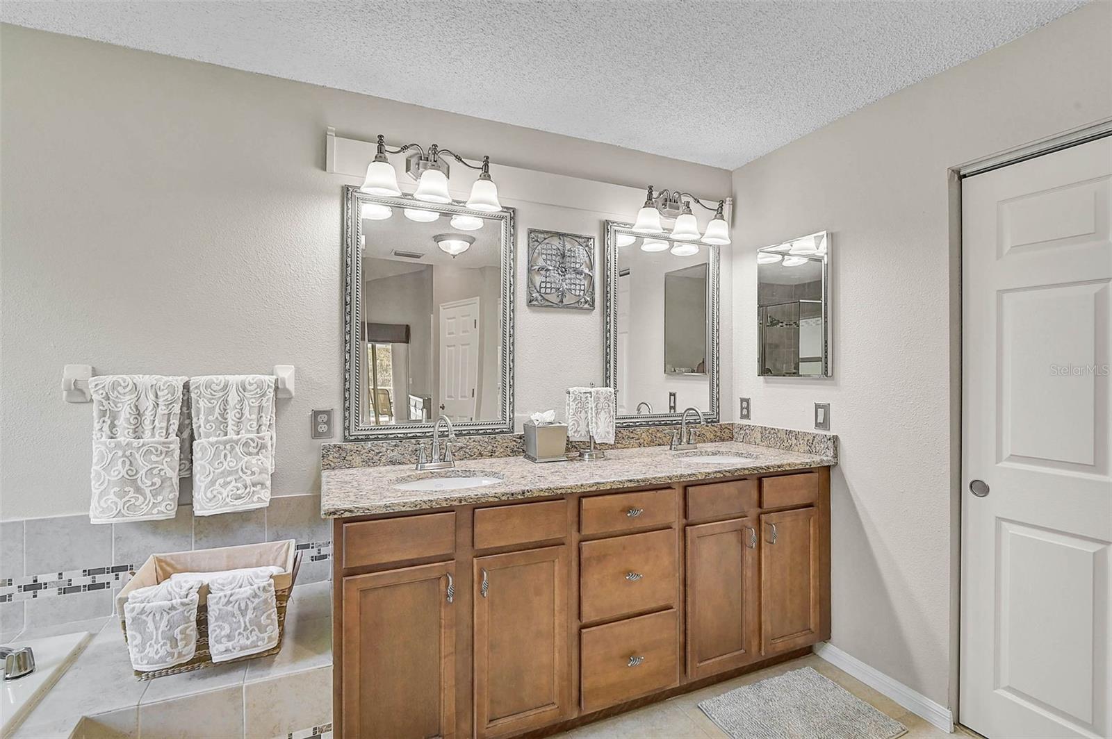 Image 32 of 66 For 4733 Spring Meadow Lane