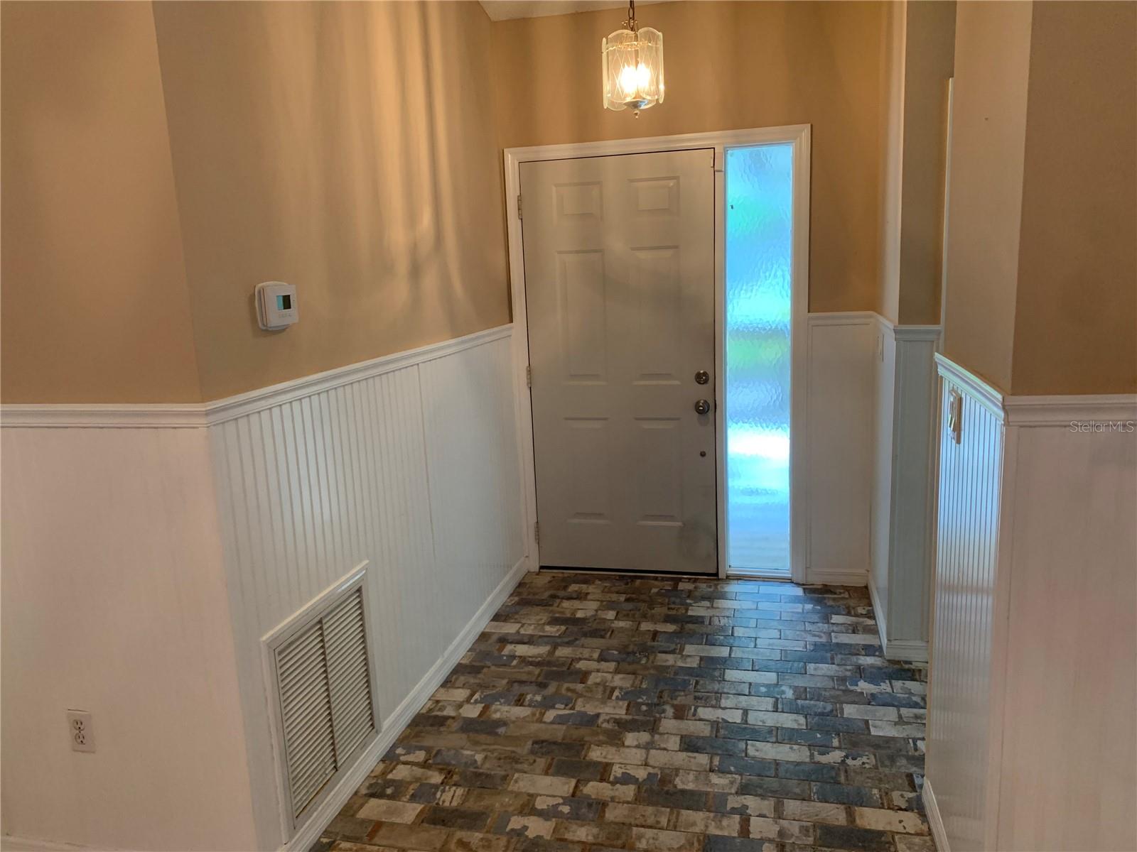 Image 4 of 26 For 3071 Spirea Street