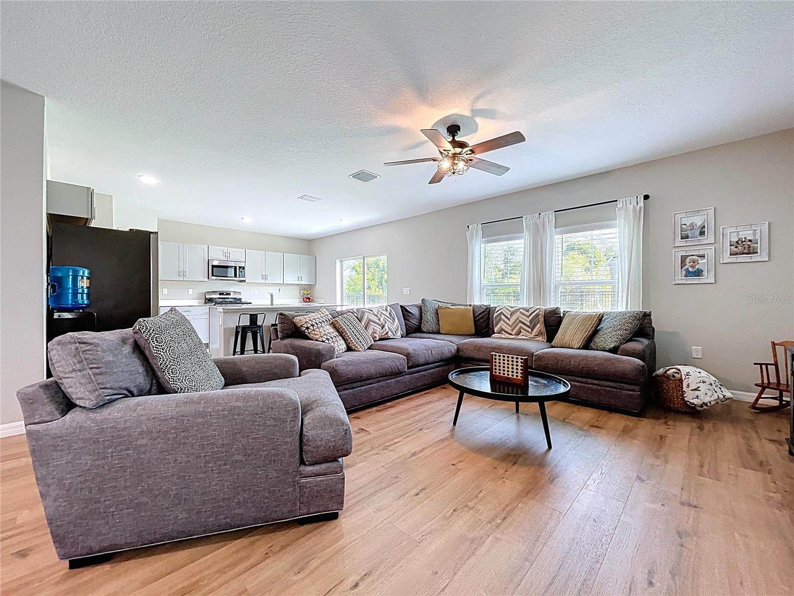 Image 10 of 32 For 12832 Oak Hill Way