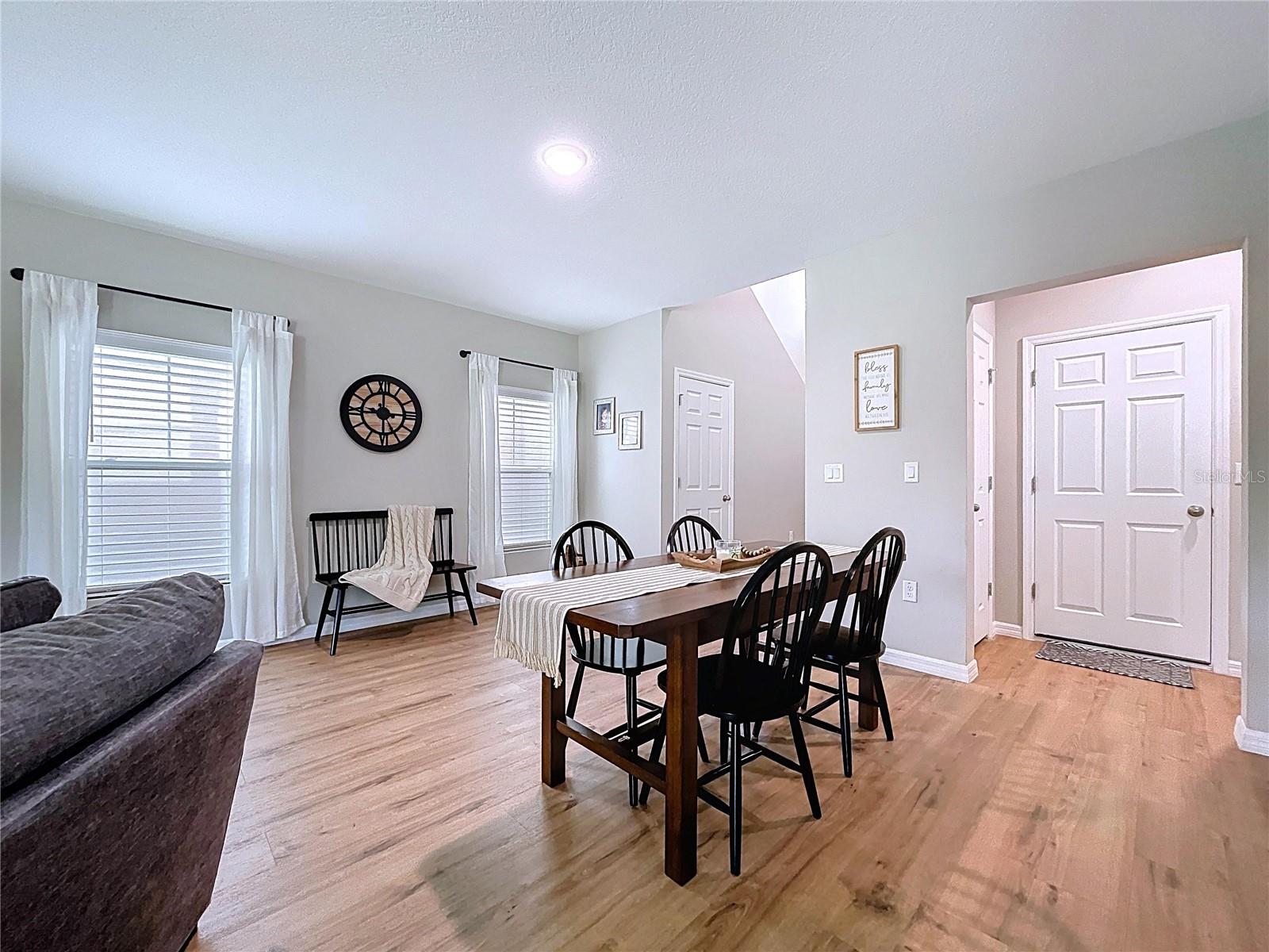 Image 12 of 32 For 12832 Oak Hill Way