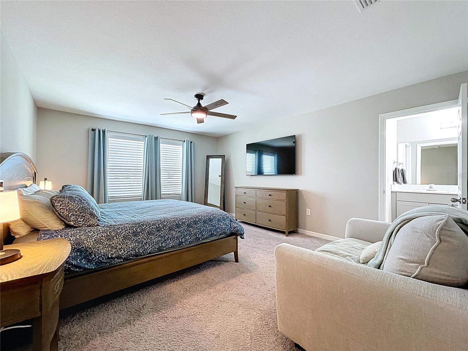 Image 18 of 32 For 12832 Oak Hill Way