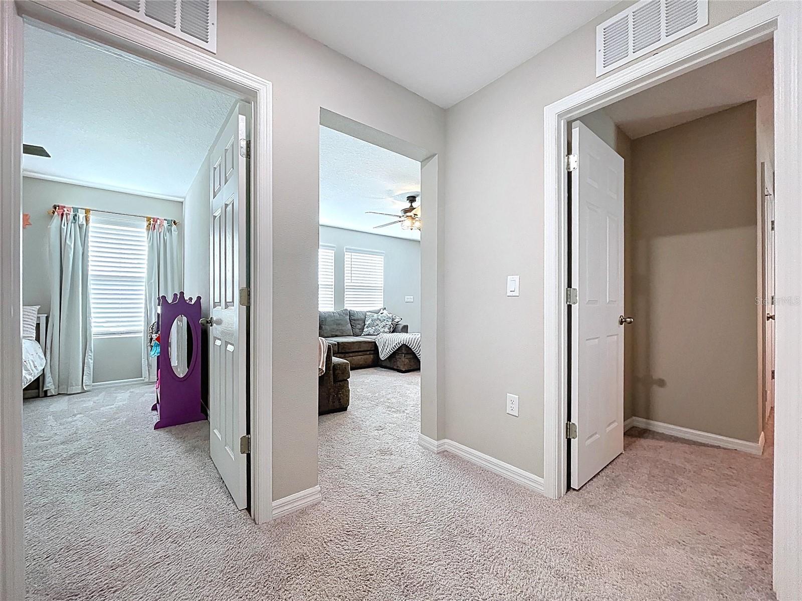 Image 31 of 32 For 12832 Oak Hill Way