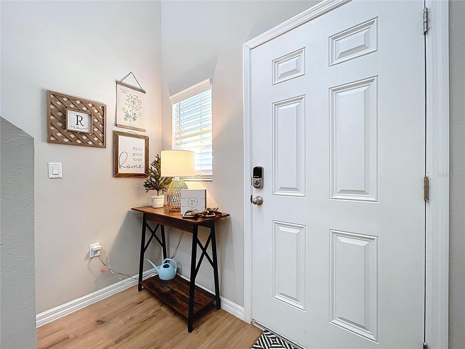Image 4 of 32 For 12832 Oak Hill Way