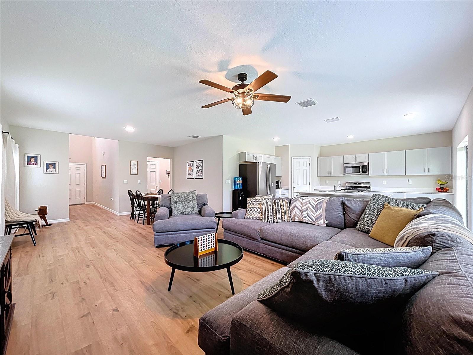 Image 9 of 32 For 12832 Oak Hill Way