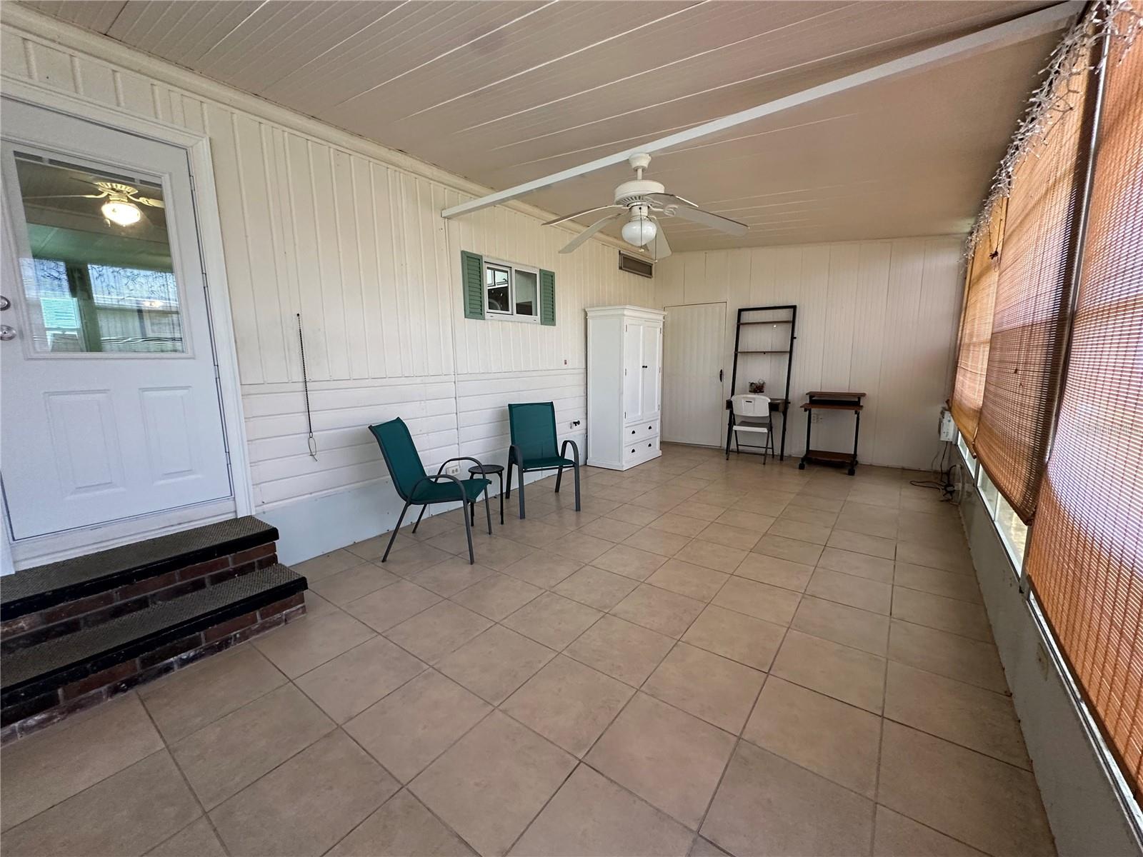Image 16 of 28 For 320 Desoto Street