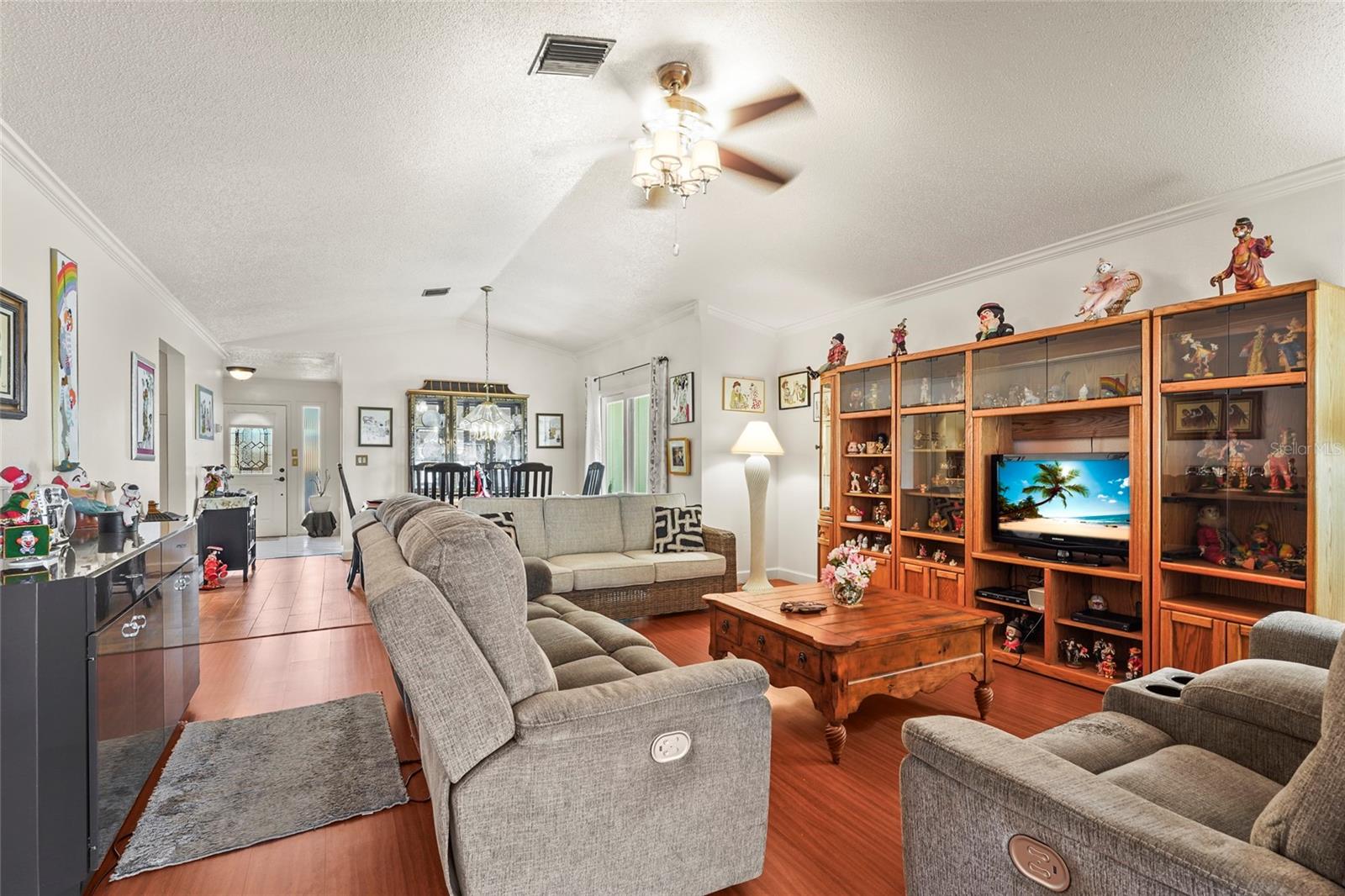 Image 15 of 54 For 20 Idle Sands Drive