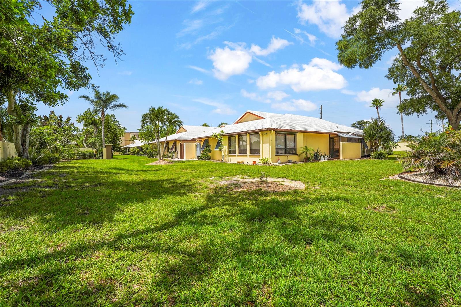 Image 36 of 54 For 20 Idle Sands Drive