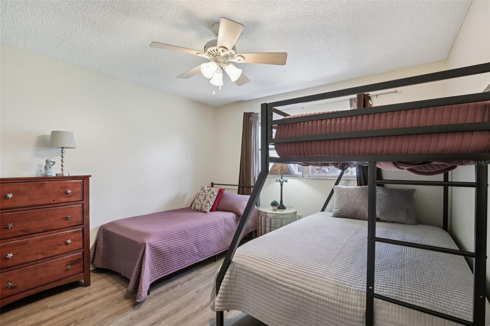 Image 19 of 26 For 7172 Grey Squirrel Boulevard 81