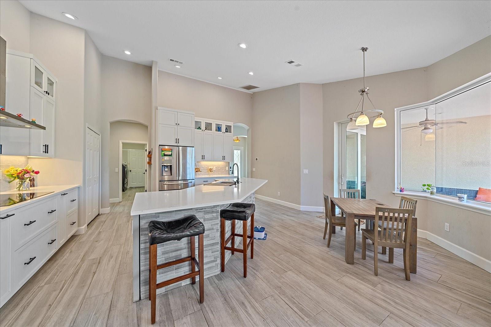 Image 14 of 40 For 5523 Secluded Oaks Way