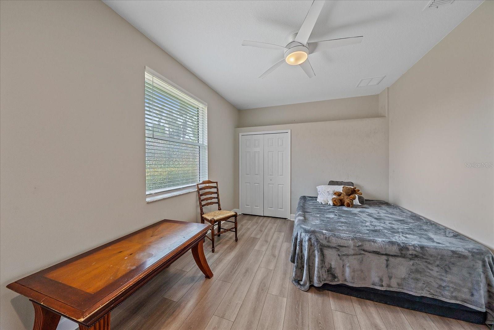 Image 33 of 40 For 5523 Secluded Oaks Way