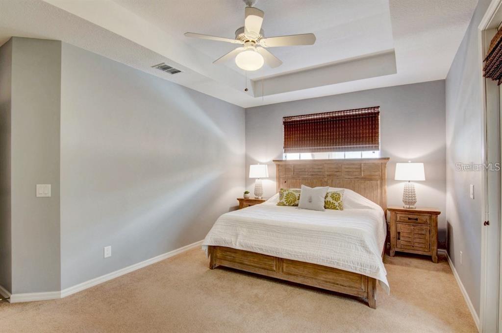 Image 12 of 20 For 8168 Villa Grande Court