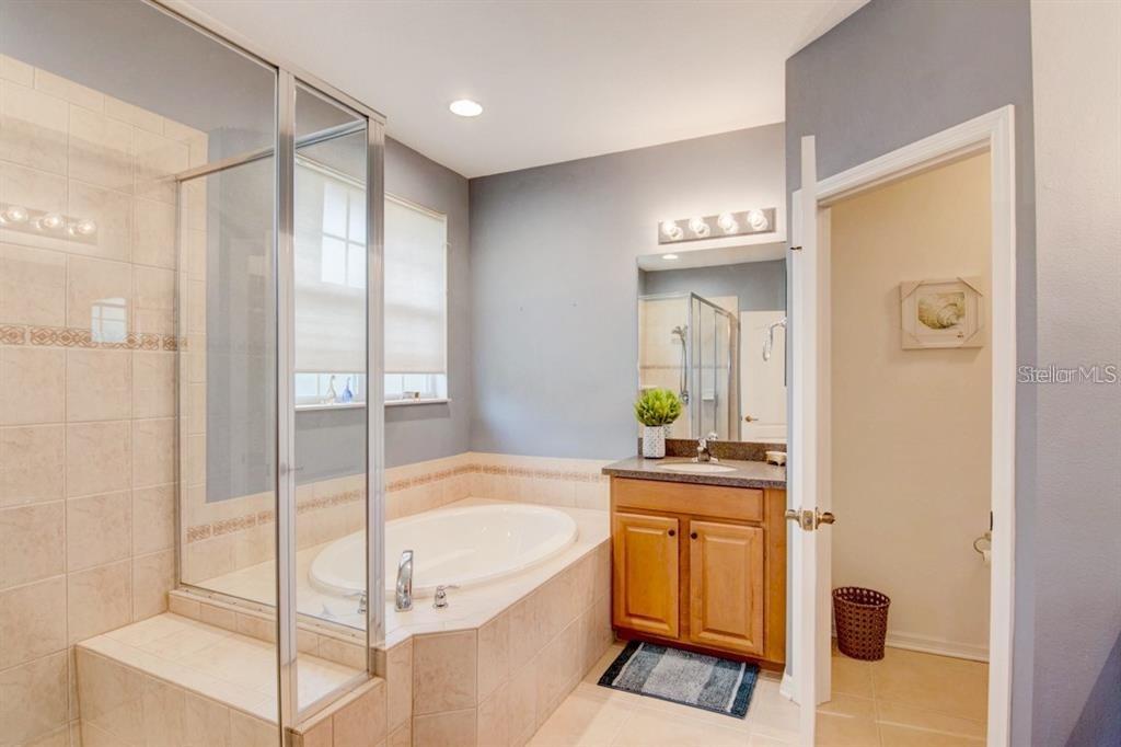 Image 15 of 20 For 8168 Villa Grande Court