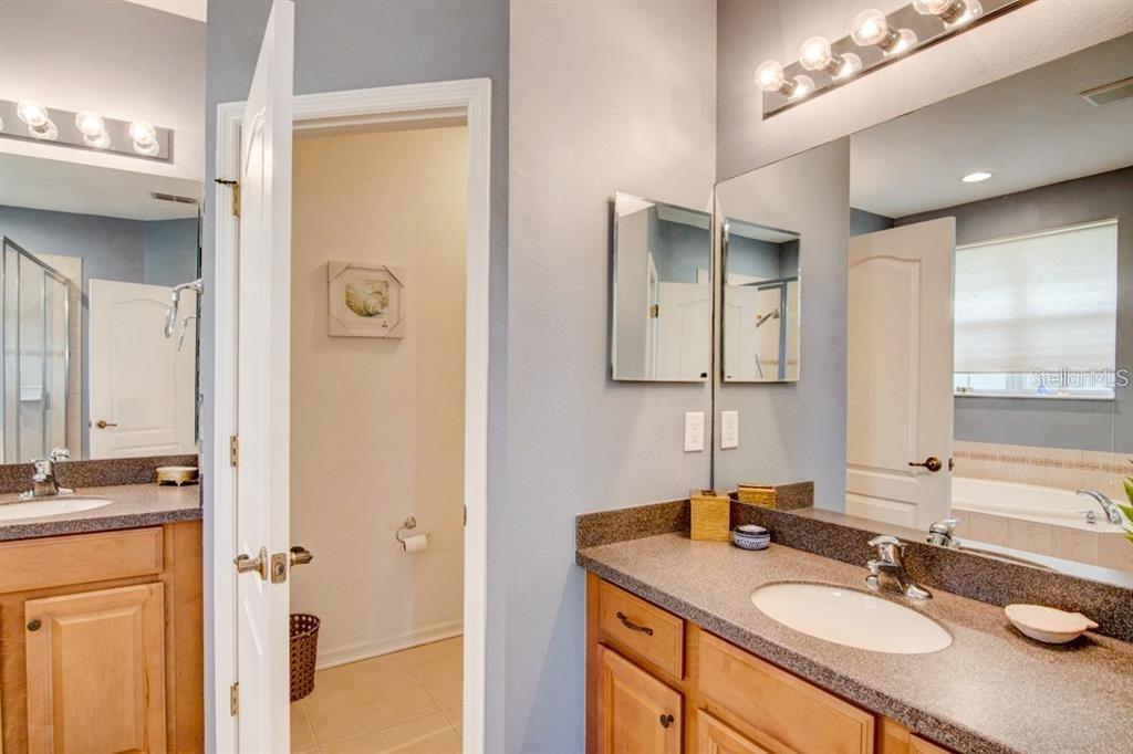 Image 16 of 20 For 8168 Villa Grande Court