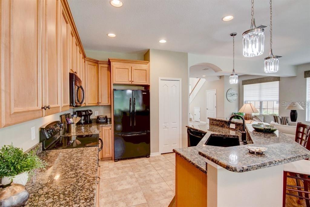 Image 7 of 20 For 8168 Villa Grande Court