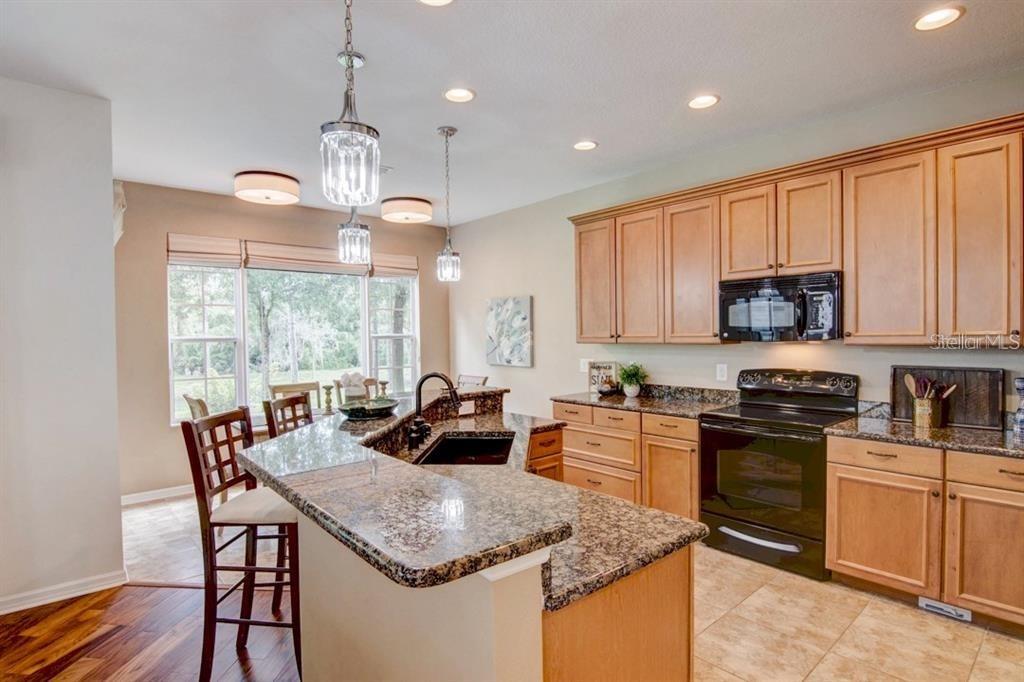 Image 8 of 20 For 8168 Villa Grande Court