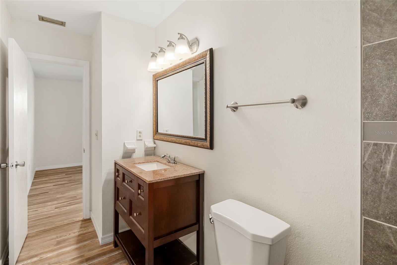Image 15 of 40 For 2513 Avenue B  B