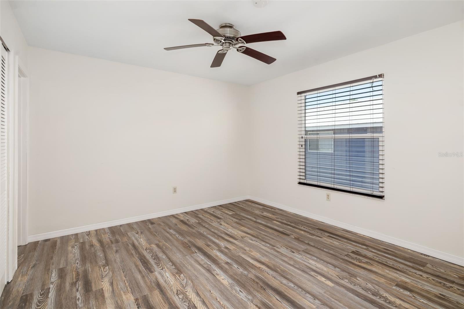 Image 21 of 40 For 2513 Avenue B  B
