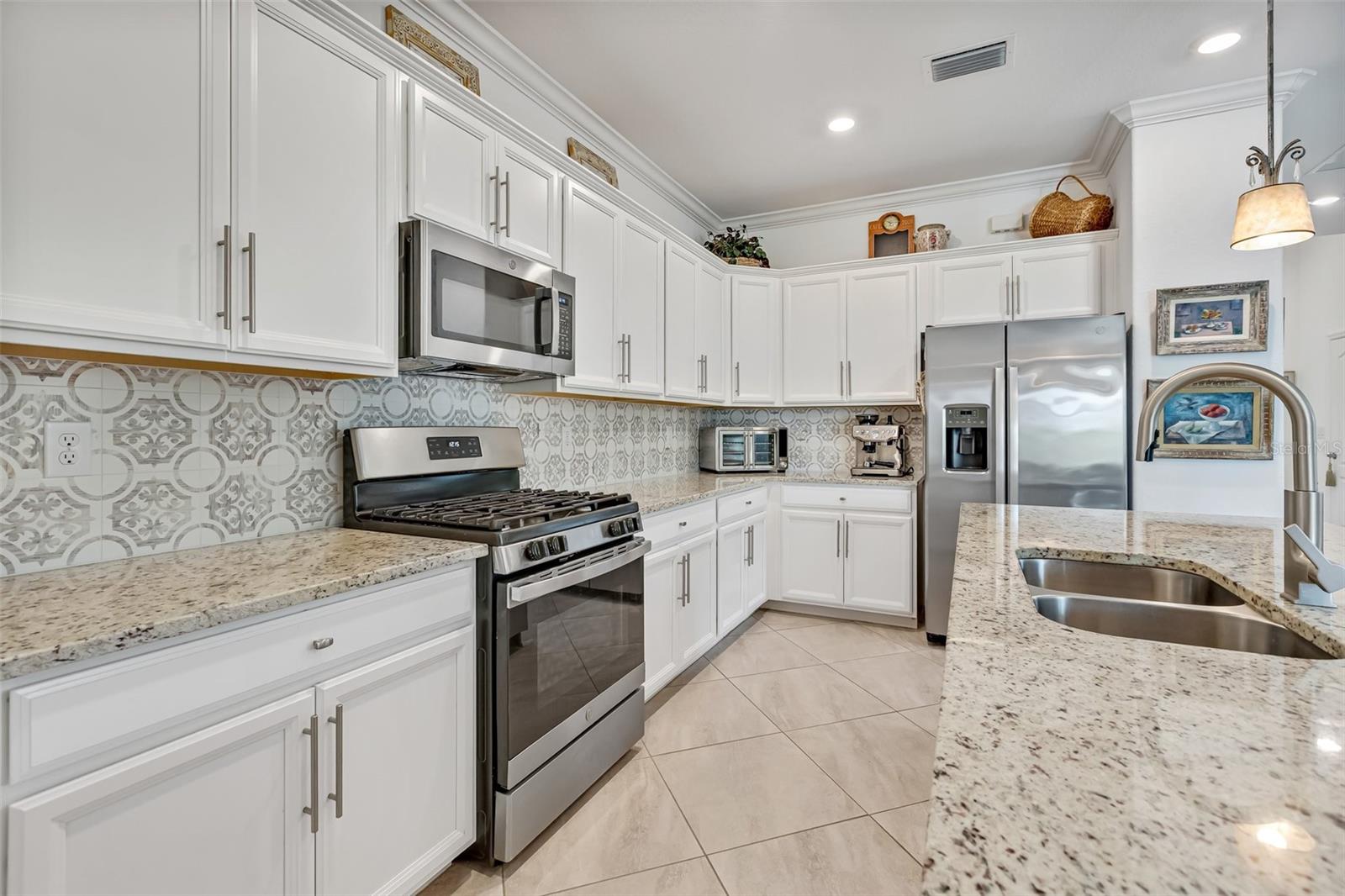 Image 12 of 57 For 6507 Clairborne Lane