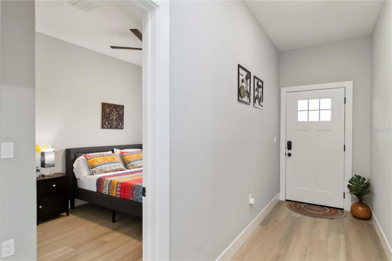 Image 3 of 27 For 9417 Agate Street
