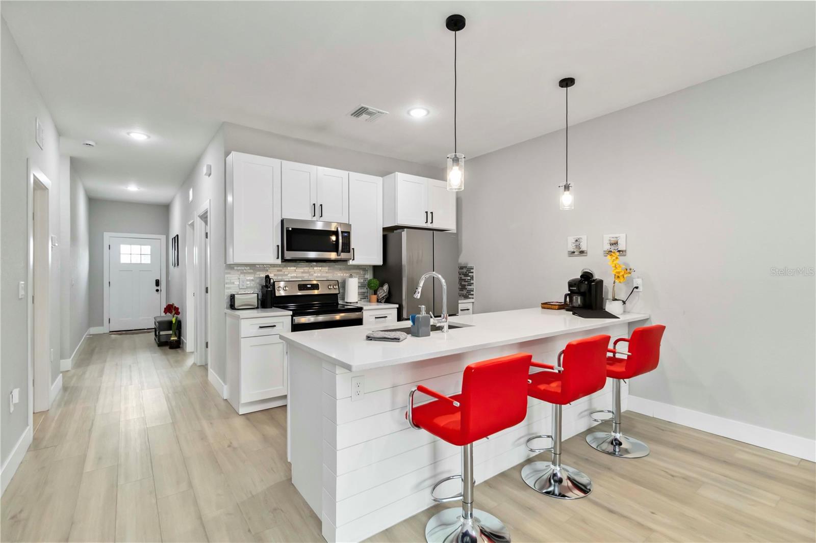 Image 5 of 27 For 9417 Agate Street