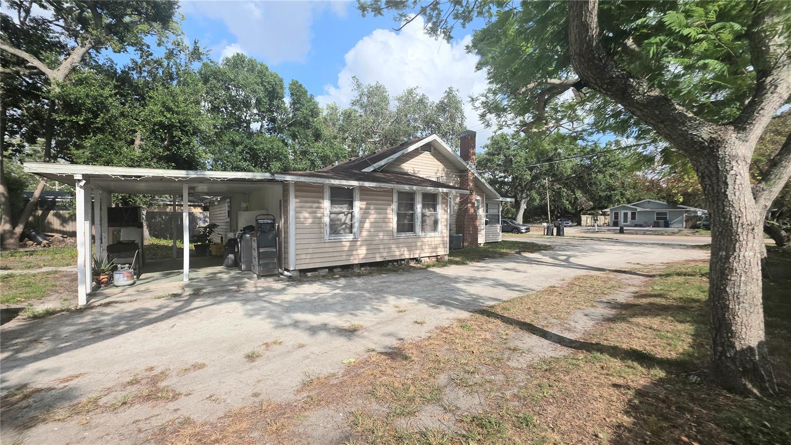 Image 10 of 11 For 809 30th Avenue E