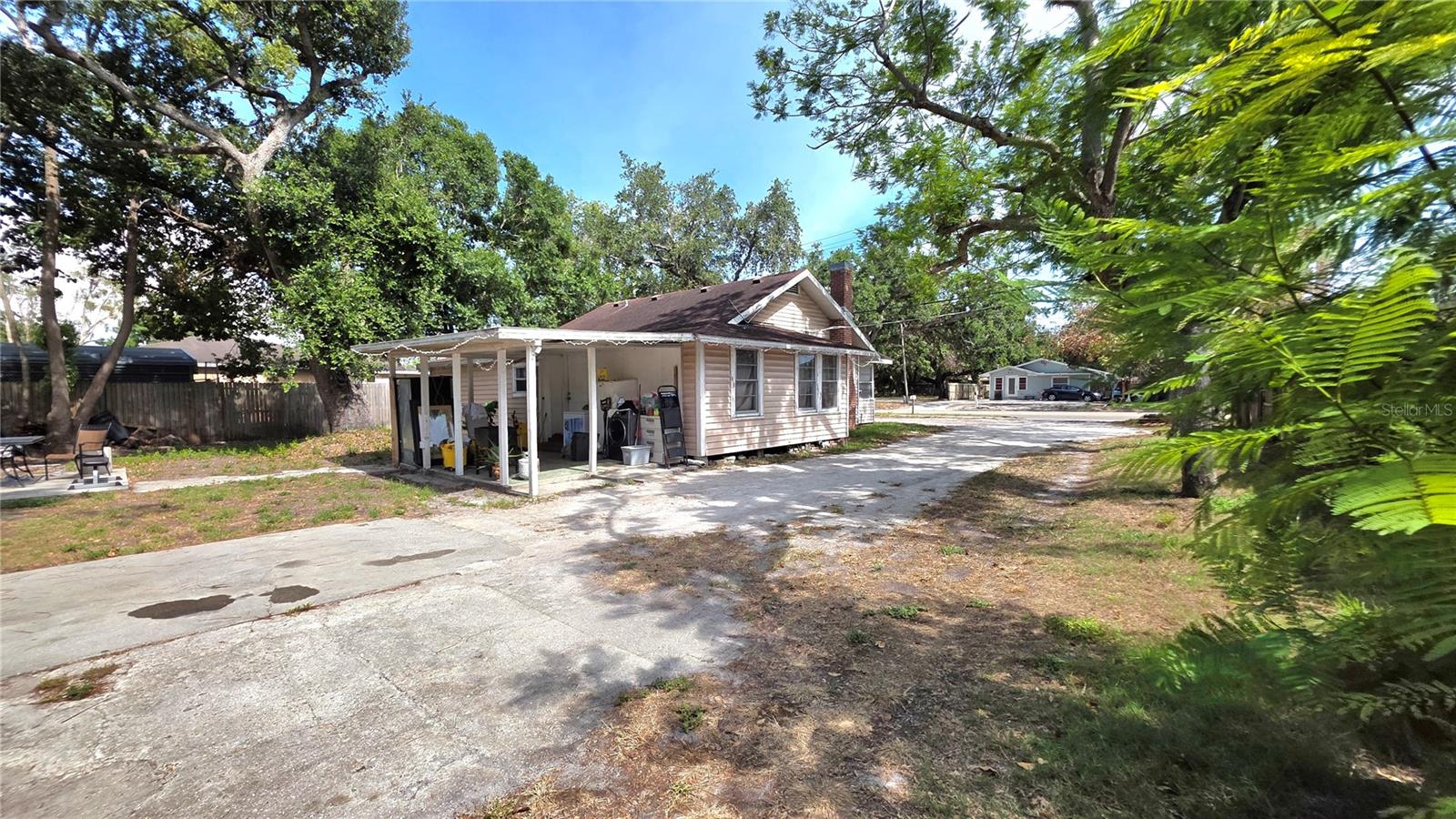 Image 4 of 11 For 809 30th Avenue E