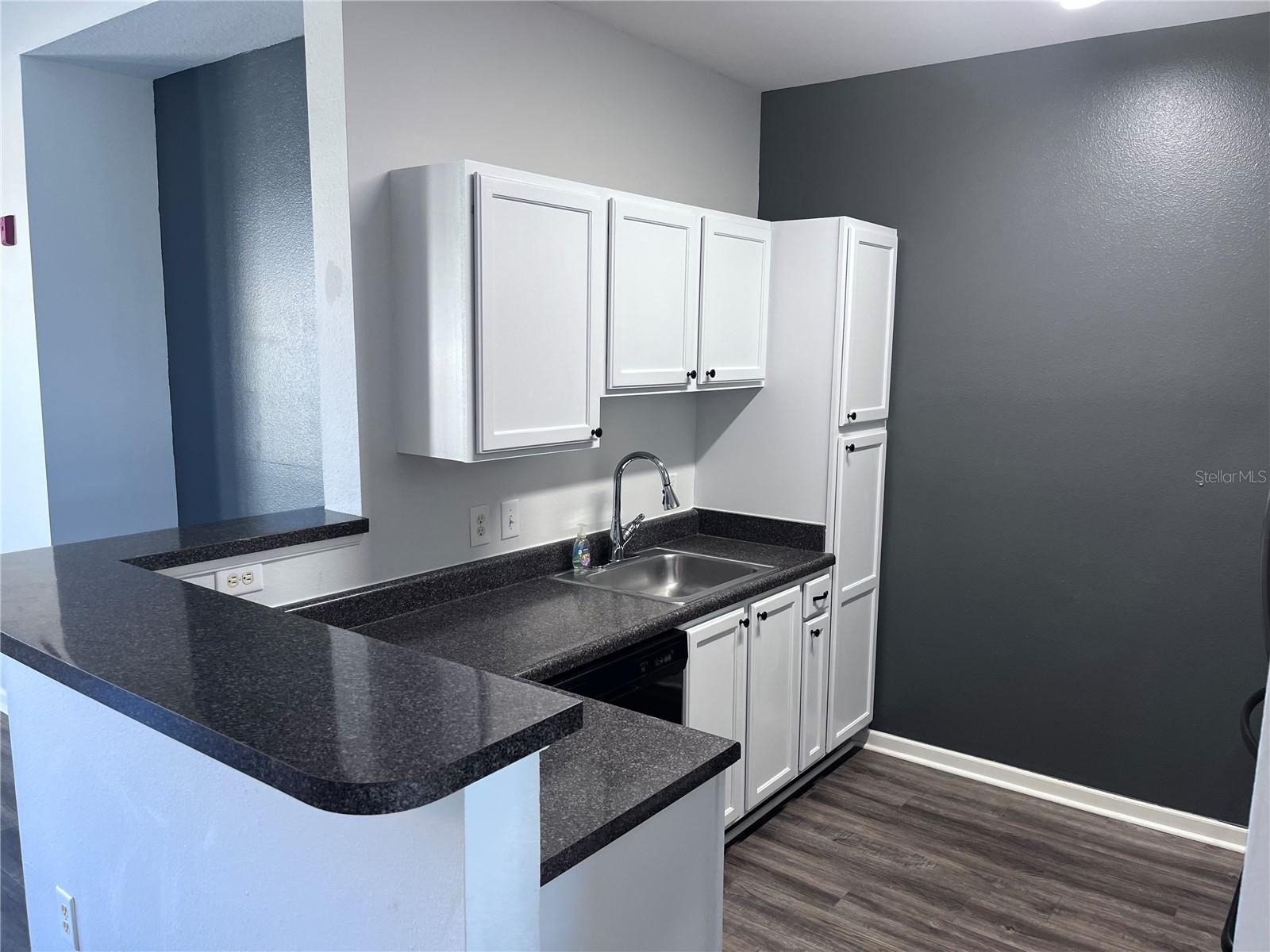 Image 6 of 21 For 4802 51st Street W 1524