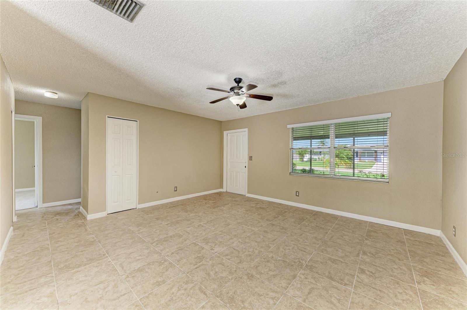 Image 10 of 35 For 444 Flamingo Drive