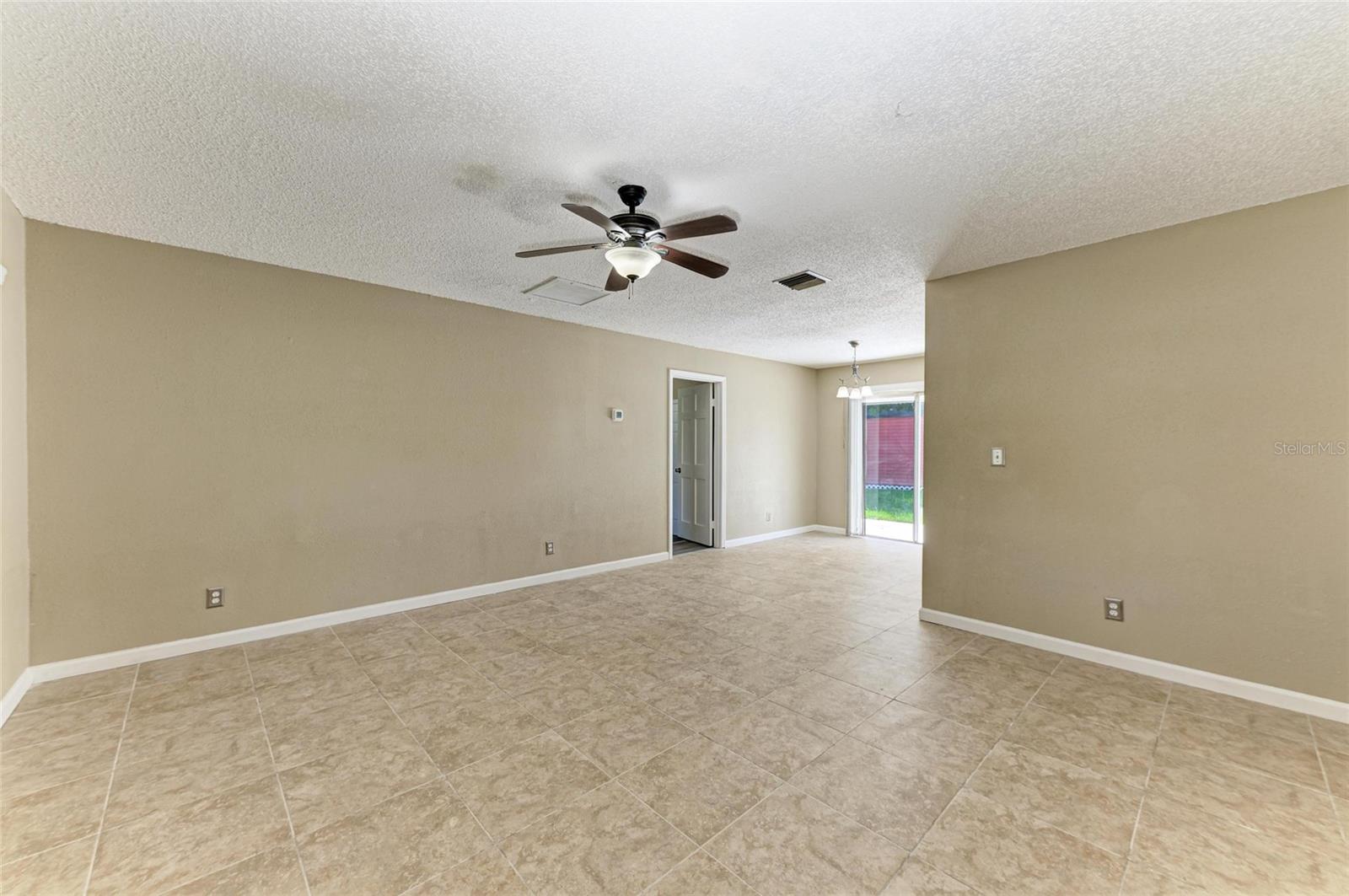 Image 8 of 35 For 444 Flamingo Drive