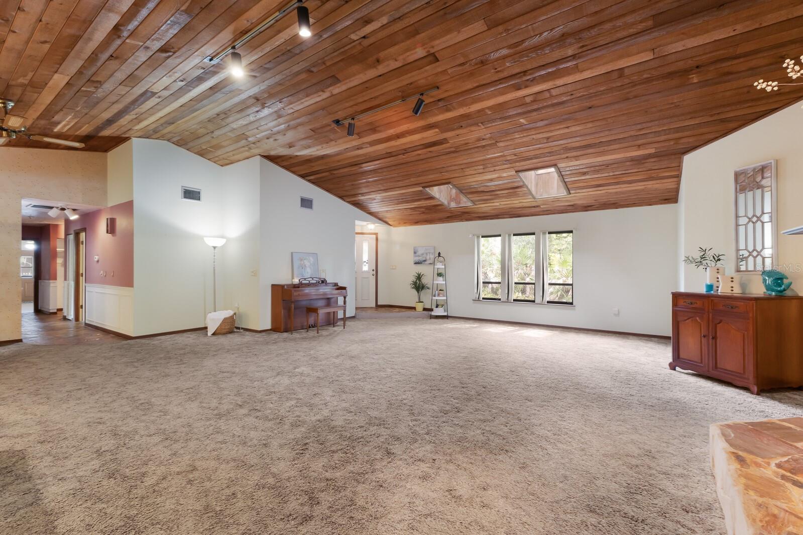 Image 12 of 82 For 10009 Oak Run Drive