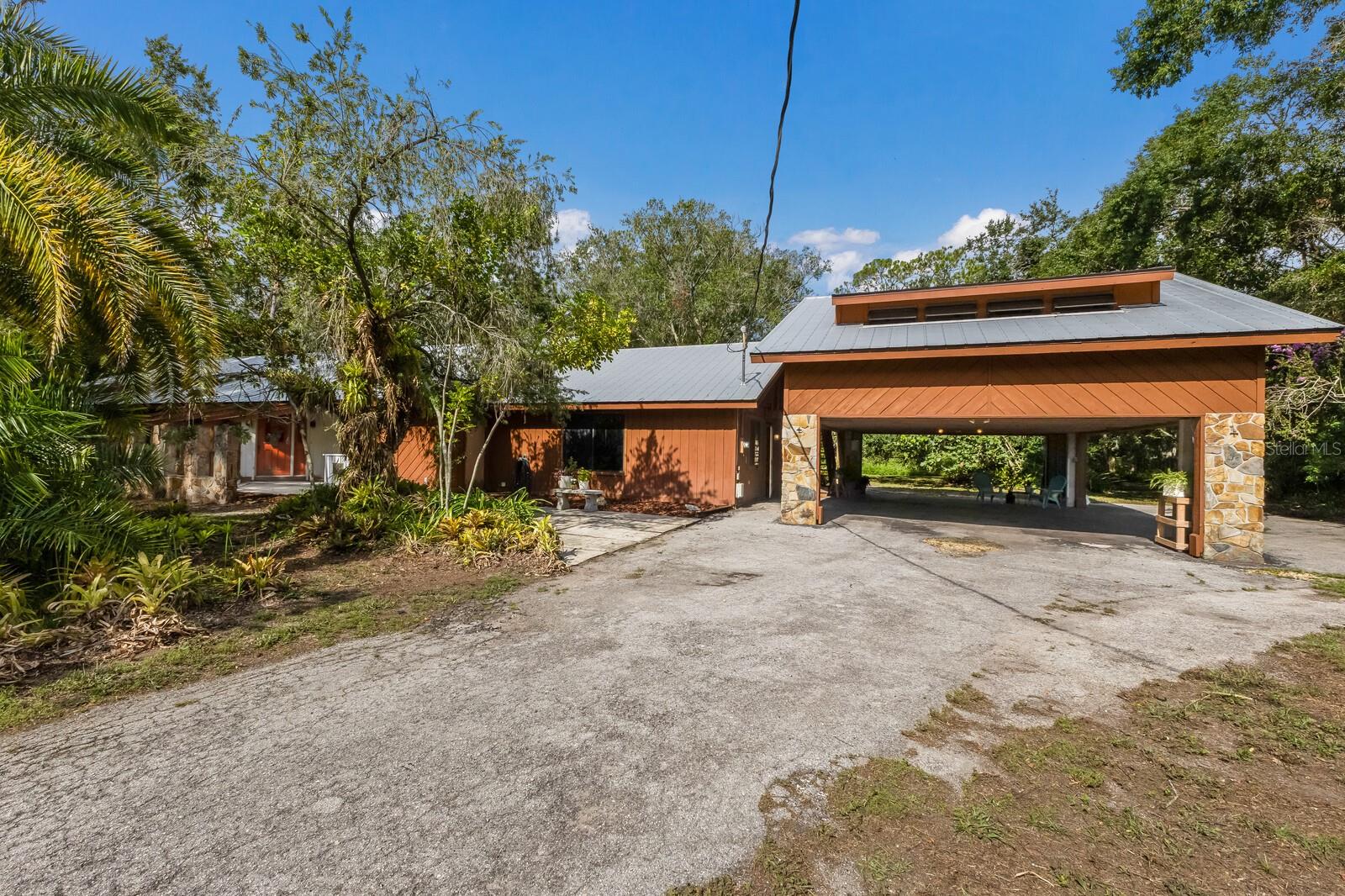 Image 6 of 82 For 10009 Oak Run Drive