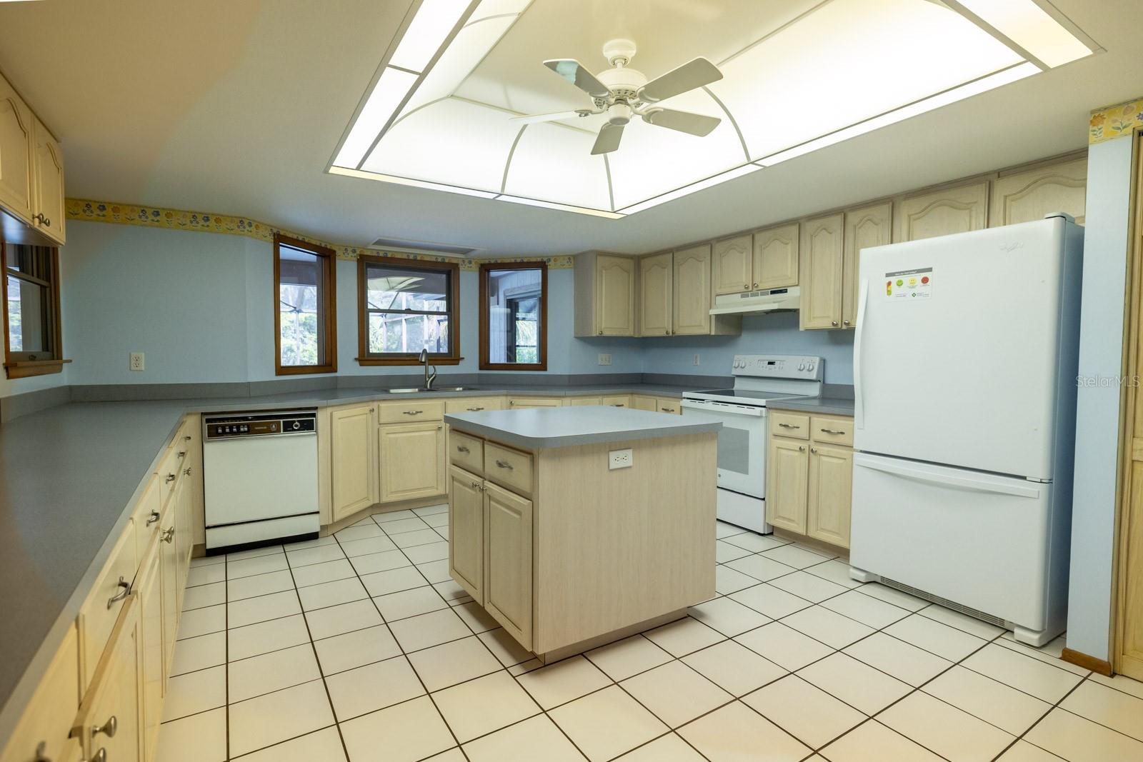 Image 18 of 65 For 3804 65th Street E