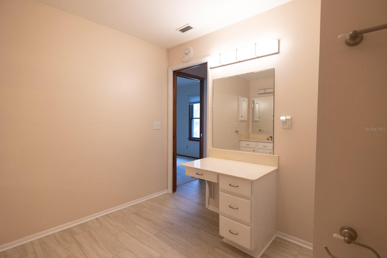 Image 44 of 65 For 3804 65th Street E