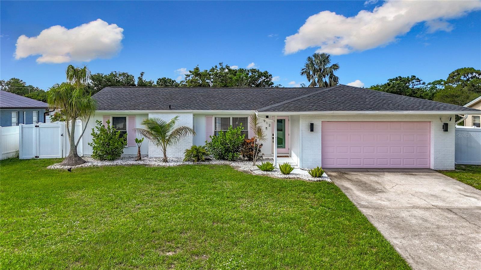 Image 3 of 44 For 912 Ponderosa Pine Lane