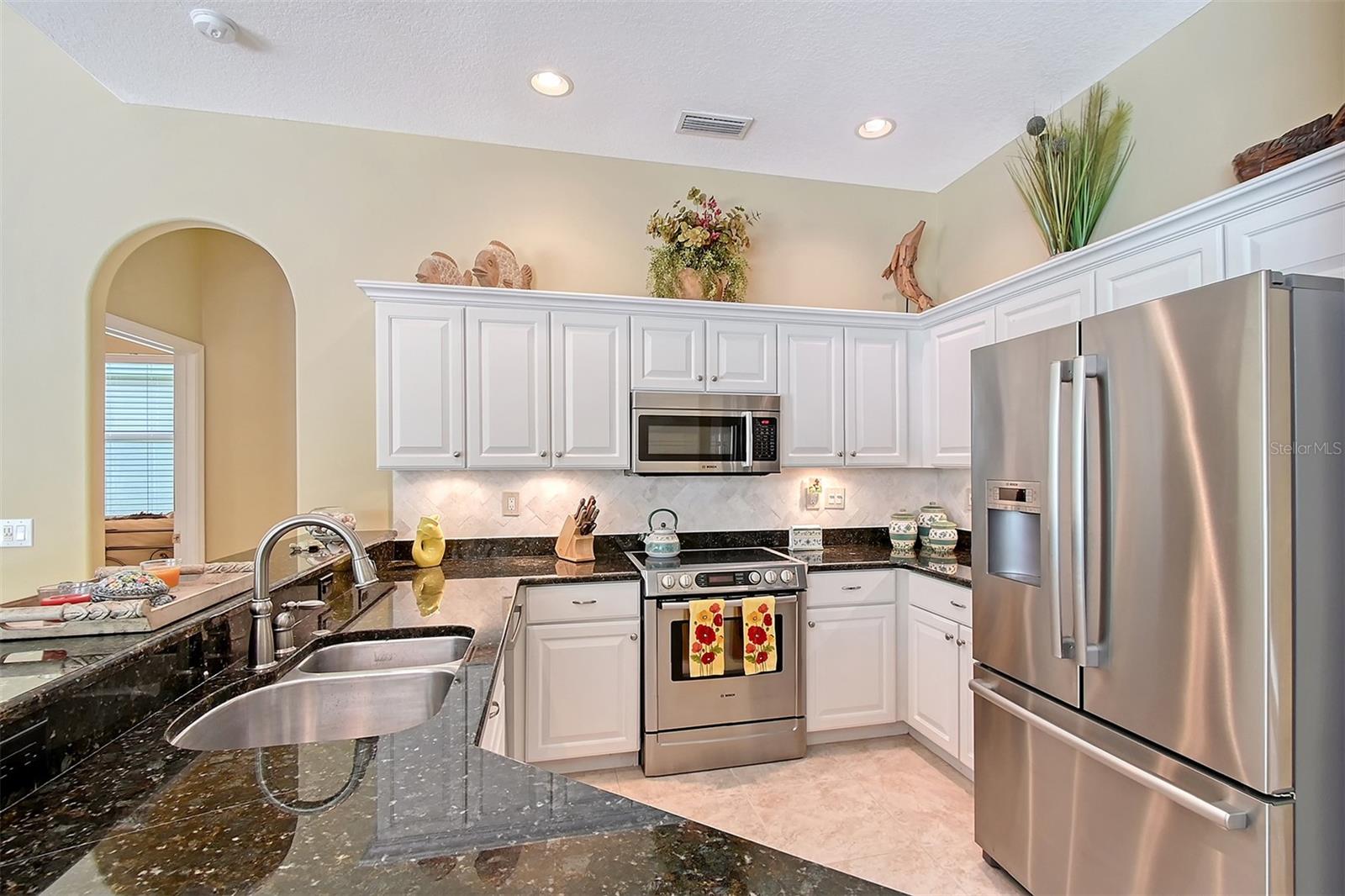 Image 17 of 66 For 7464 Ridge Road