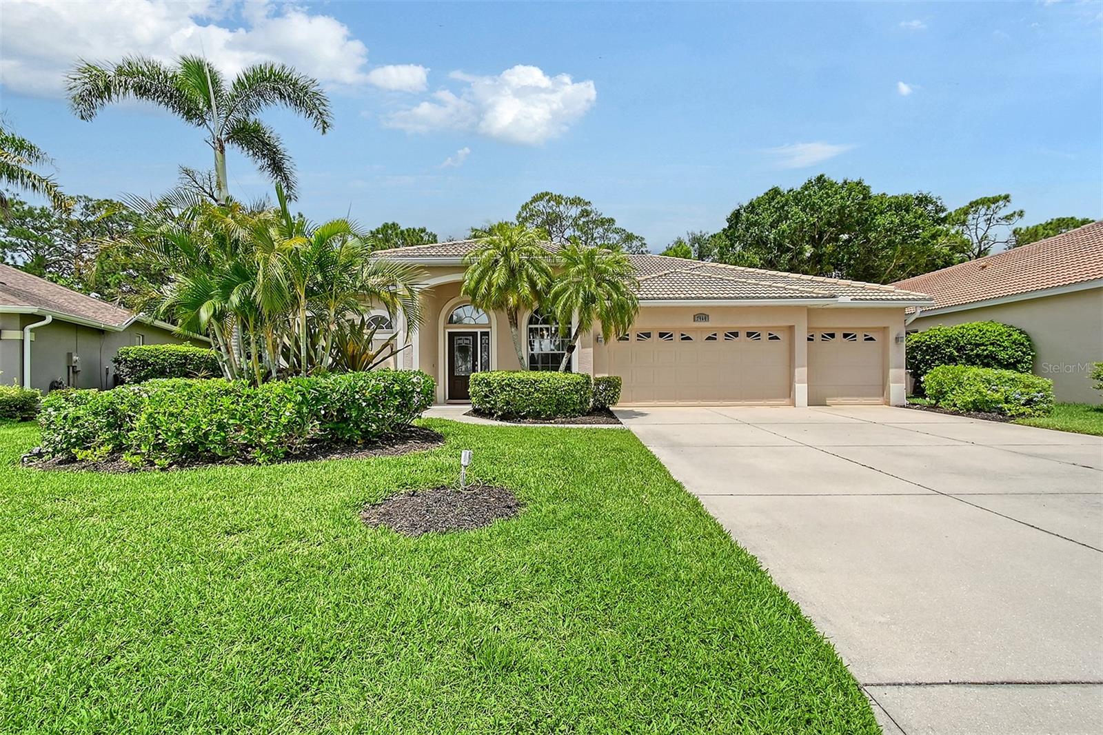 Image 3 of 66 For 7464 Ridge Road