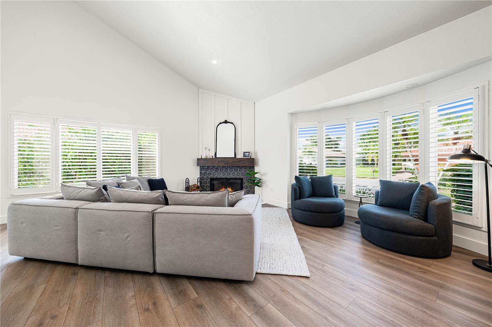 Image 11 of 100 For 1484 Seafarer Drive
