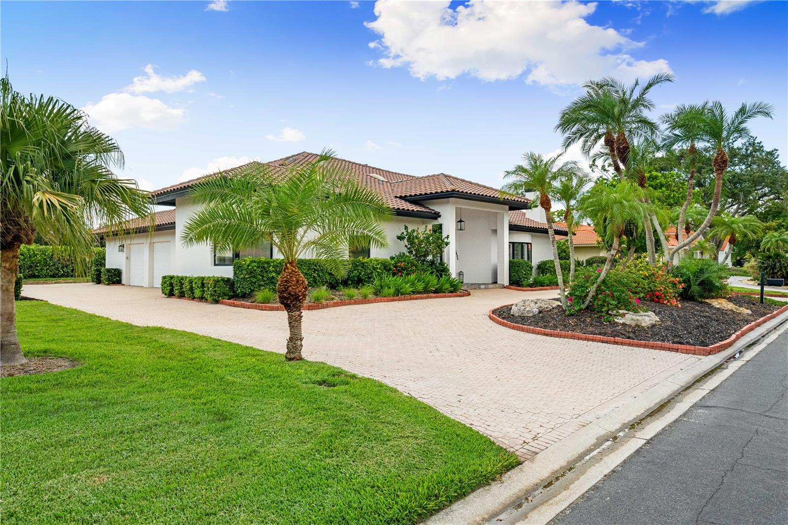 Image 2 of 100 For 1484 Seafarer Drive