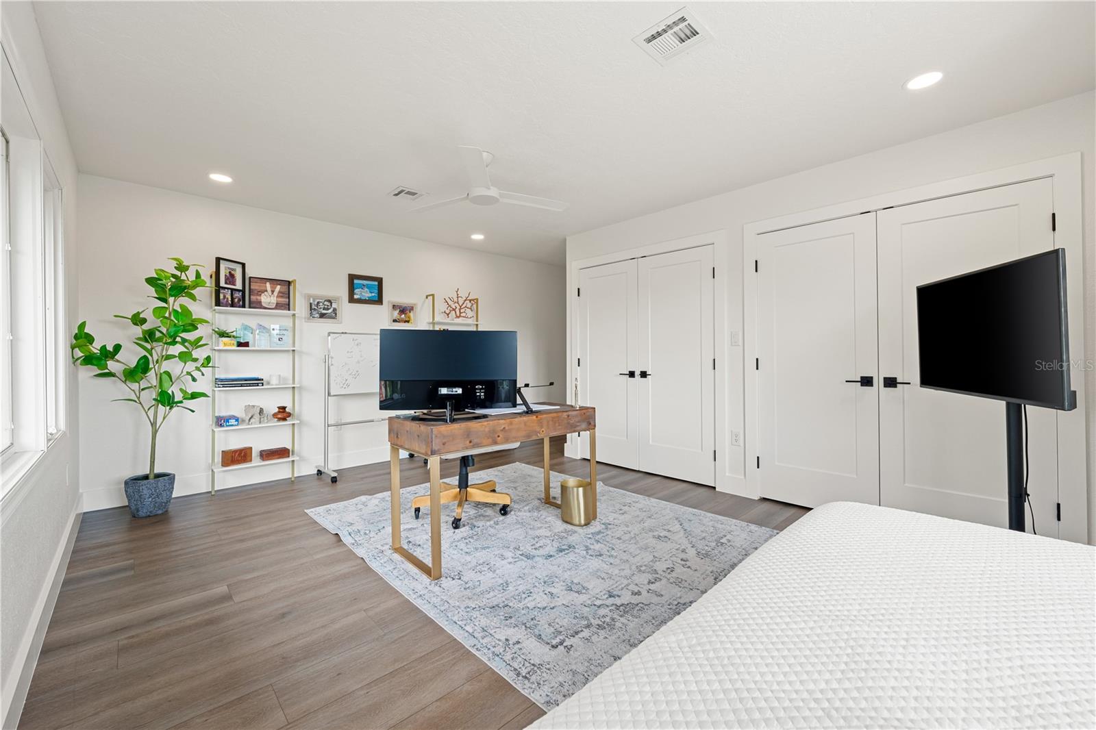 Image 36 of 100 For 1484 Seafarer Drive