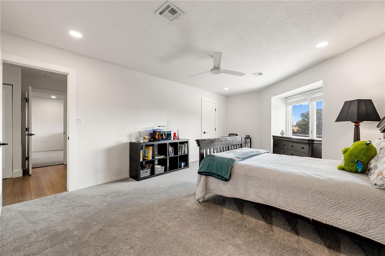 Image 38 of 100 For 1484 Seafarer Drive