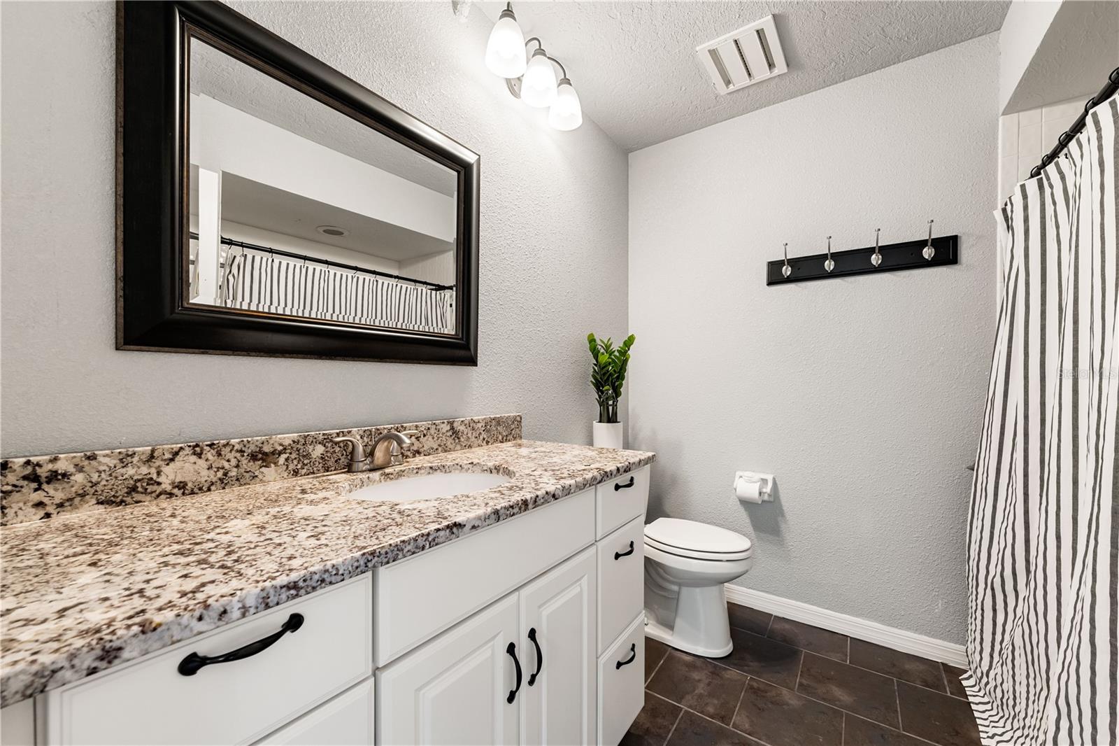 Image 40 of 100 For 1484 Seafarer Drive