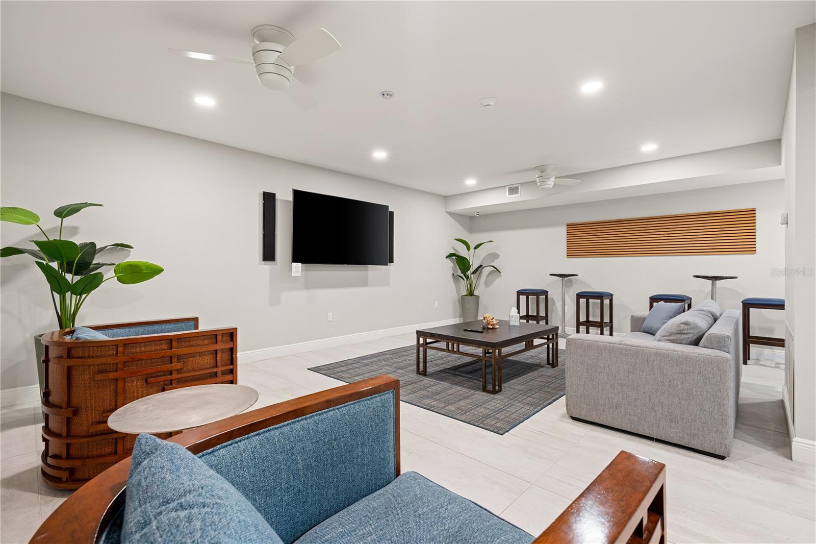 Image 76 of 100 For 1484 Seafarer Drive