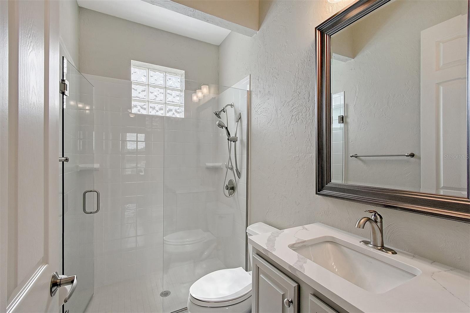 Image 32 of 88 For 520 Rye Road Ne