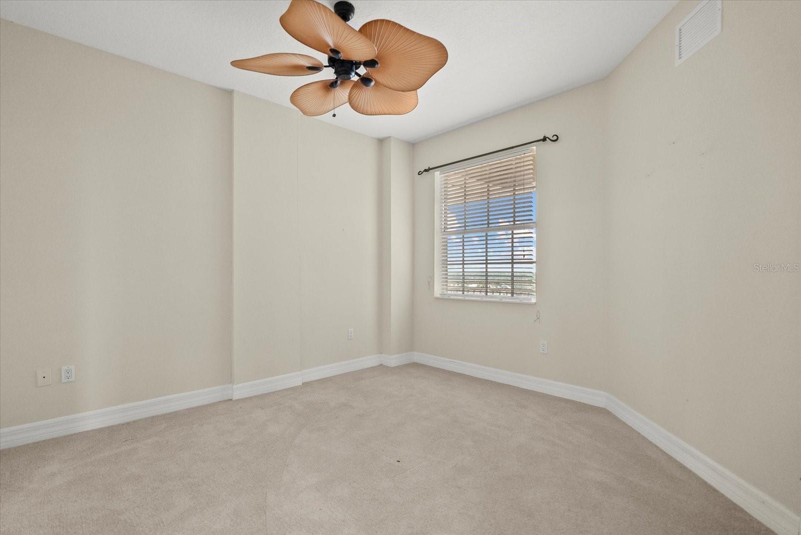 Image 22 of 47 For 5100 Jessie Harbor Drive 701