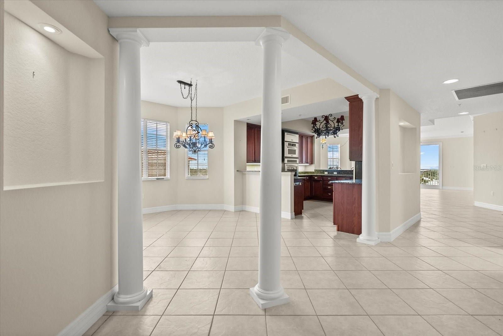 Image 4 of 47 For 5100 Jessie Harbor Drive 701