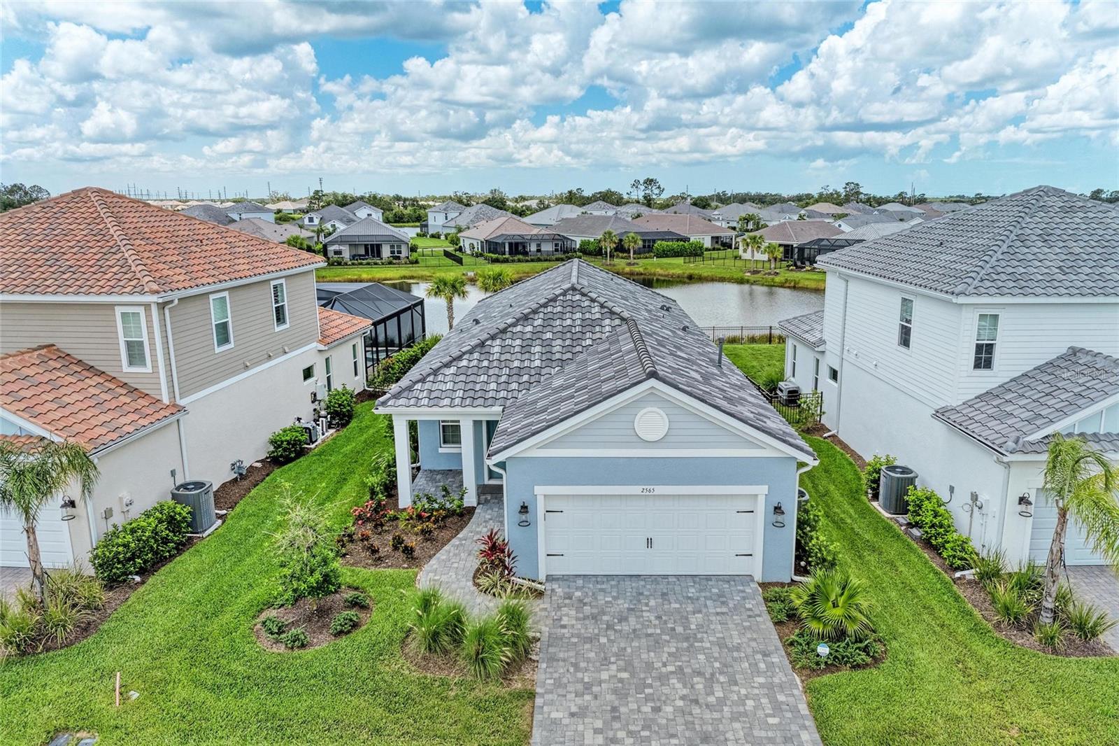 Details for 2565 Star Apple Way, SARASOTA, FL 34240