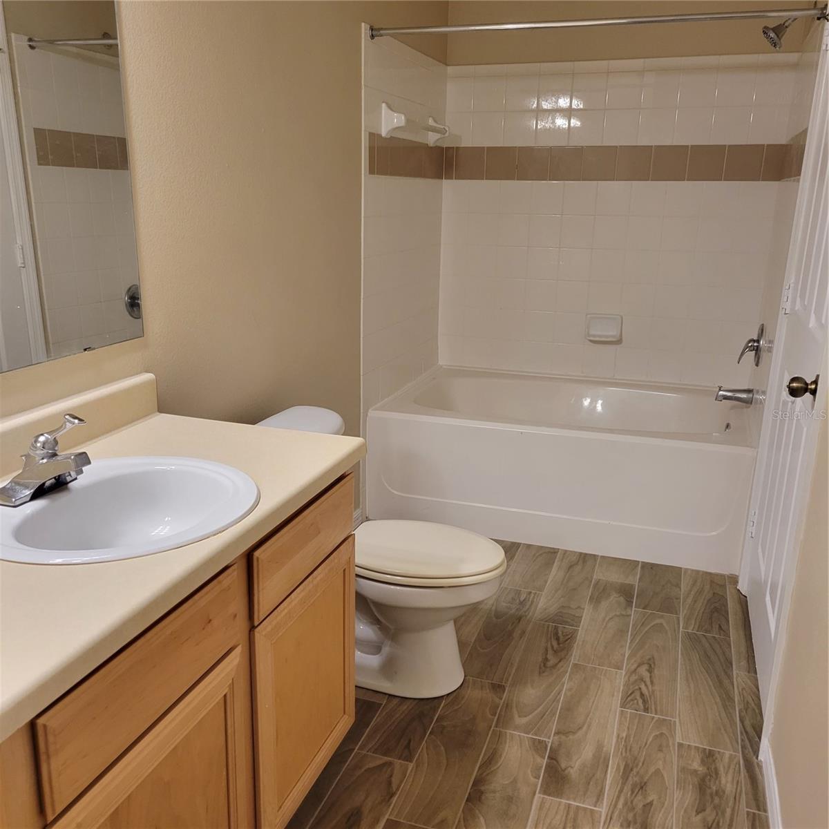 Image 11 of 23 For 1155 Villagio Circle 102