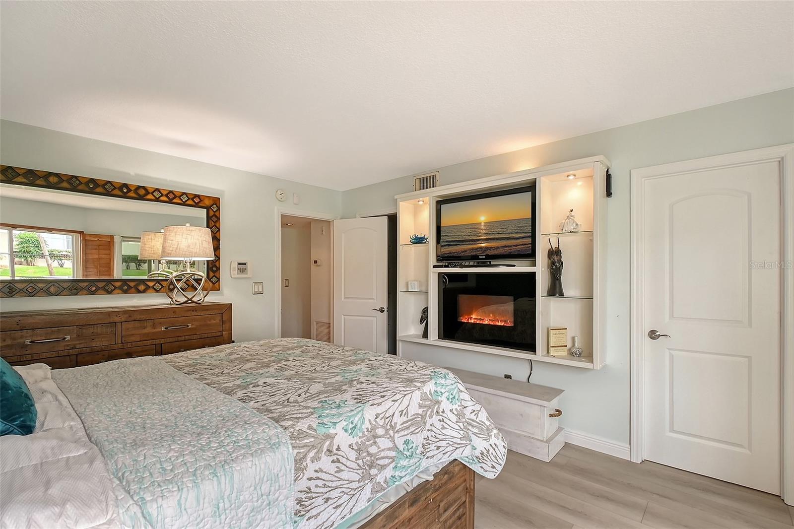Image 12 of 65 For 1300 Portofino Drive 103